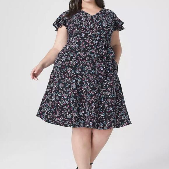 Lane Bryant Dresses & Skirts - Lane Bryant Lena Flutter Sleeve Dress